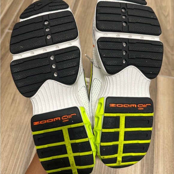 Nike Zoom Air Fire Women’s - Picture 4 of 5